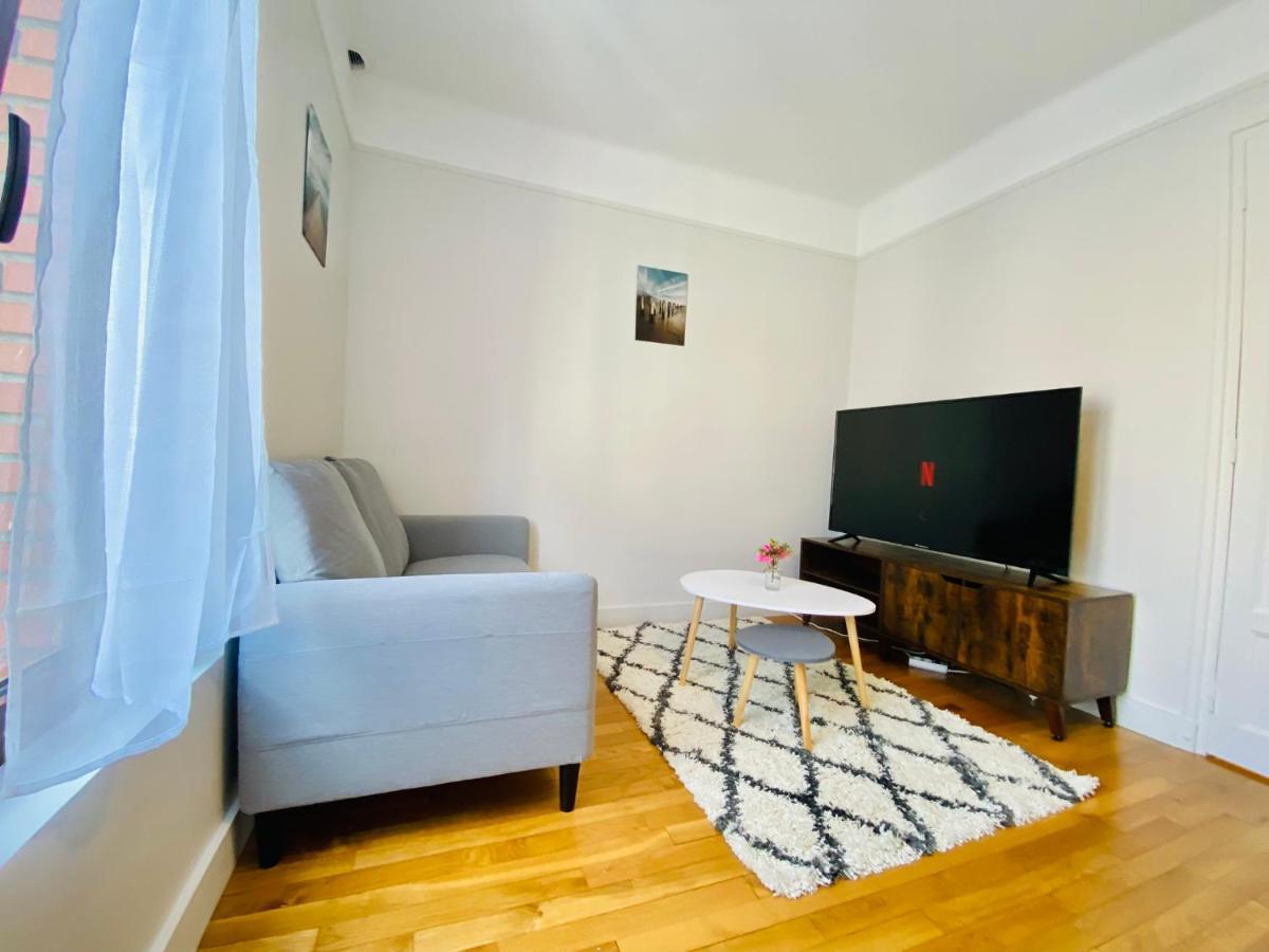 Cozy Appart'3 - Centre Ville & Proche Gare - Cozy Houses Massy  Exterior photo